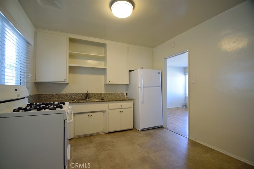 2400 Marshallfield Lane