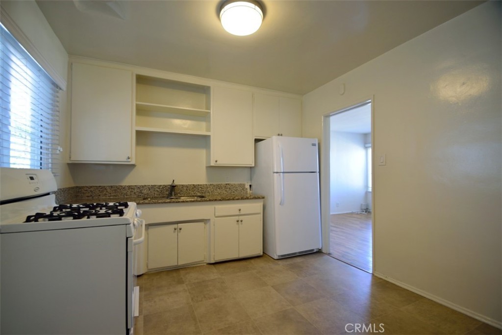 2400 Marshallfield Lane