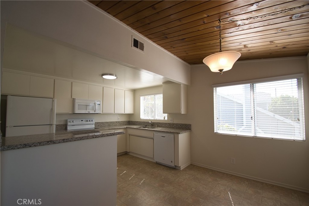 2400 Marshallfield Lane