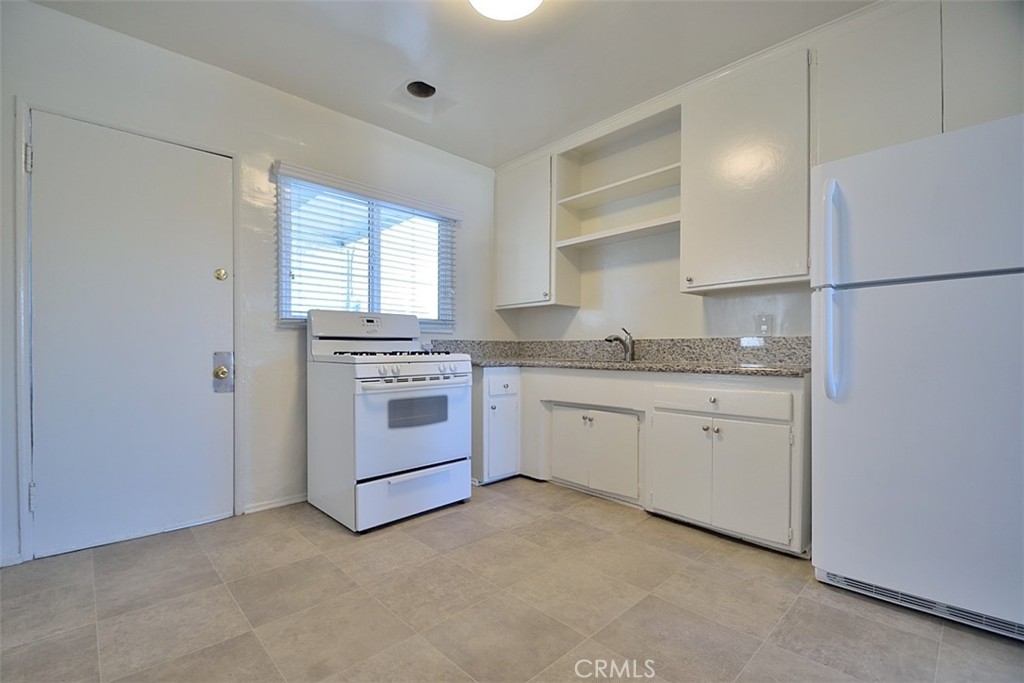 2400 Marshallfield Lane