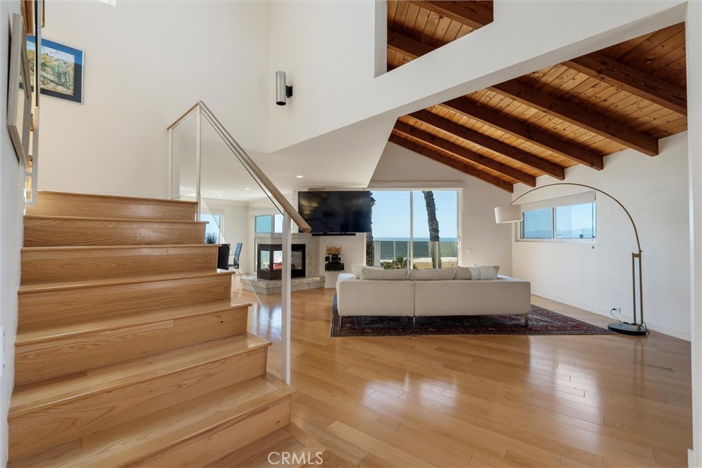 7335 Vista Del Mar Lane