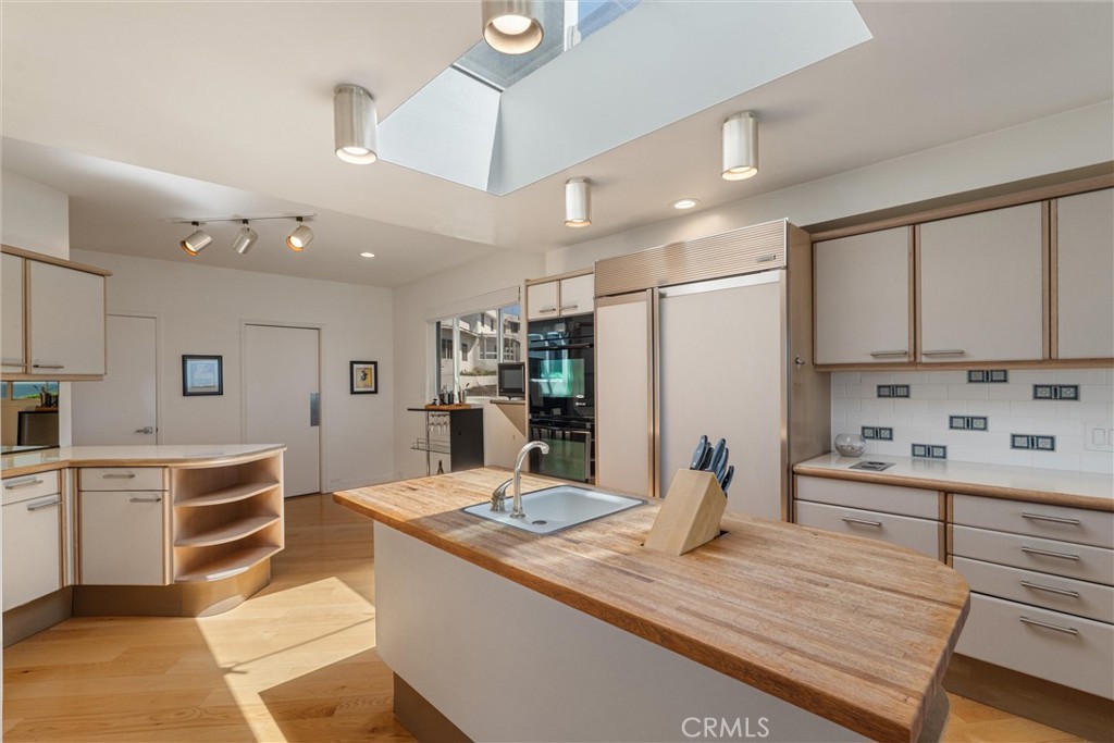 7335 Vista Del Mar Lane