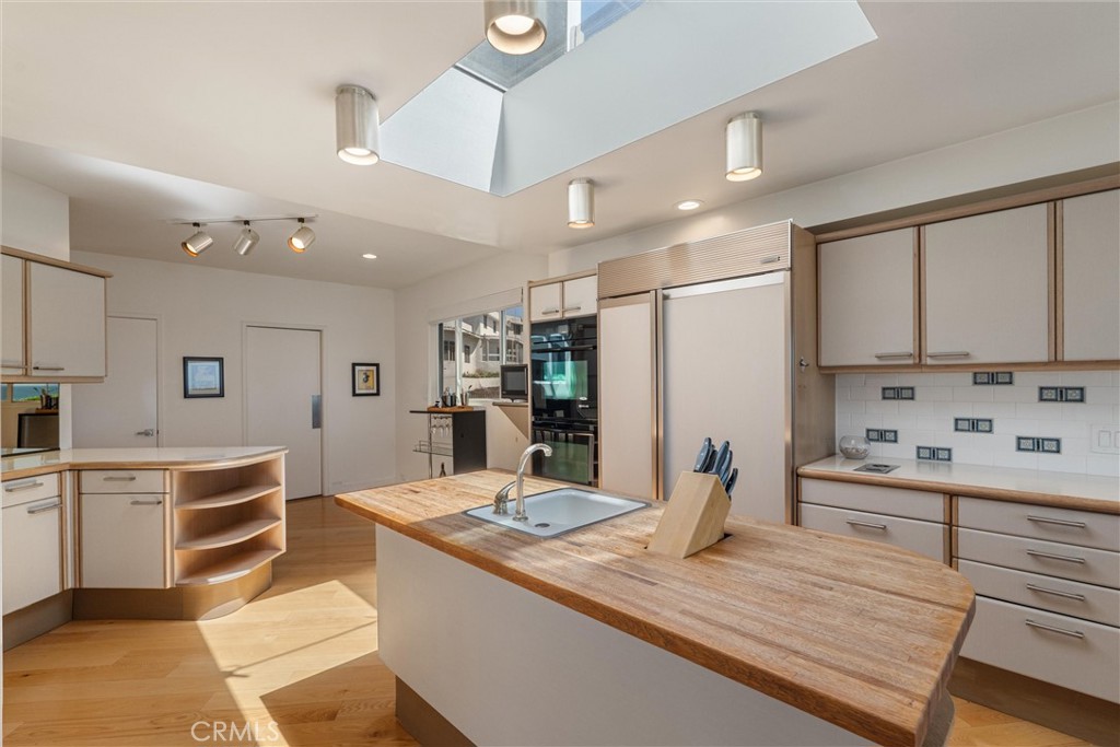 7335 Vista Del Mar Lane