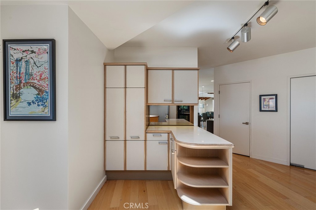 7335 Vista Del Mar Lane