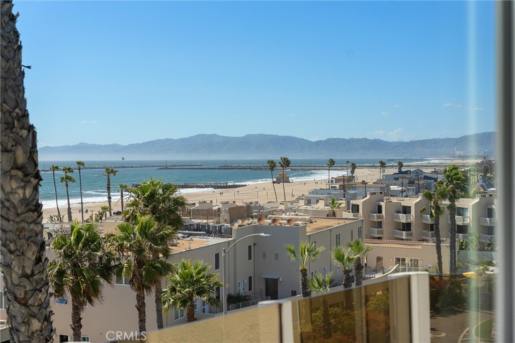 7335 Vista Del Mar Lane