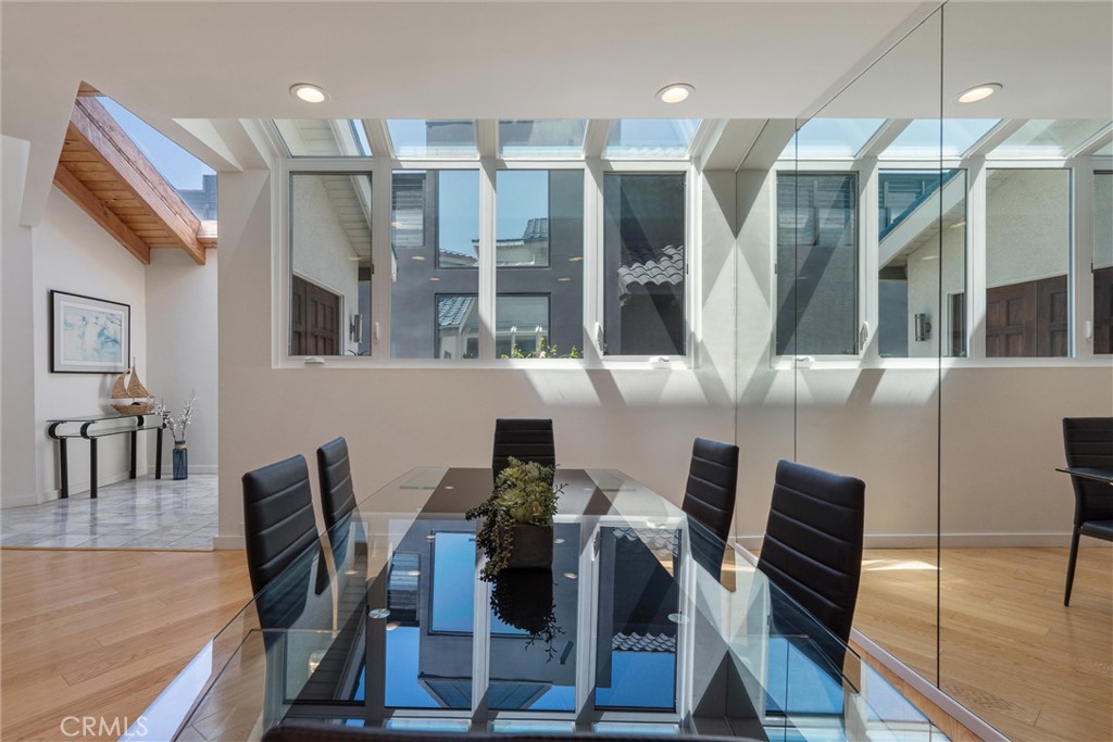 7335 Vista Del Mar Lane