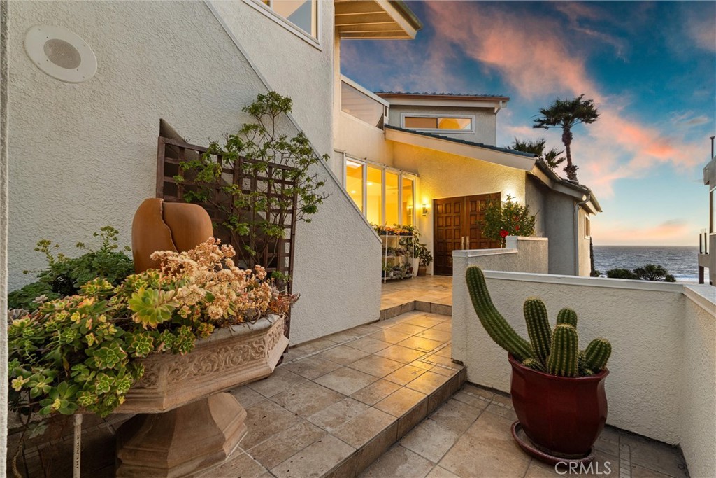 7335 Vista Del Mar Lane