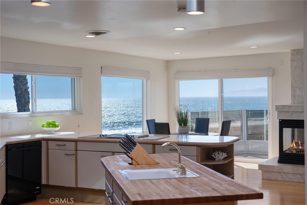 7335 Vista Del Mar Lane