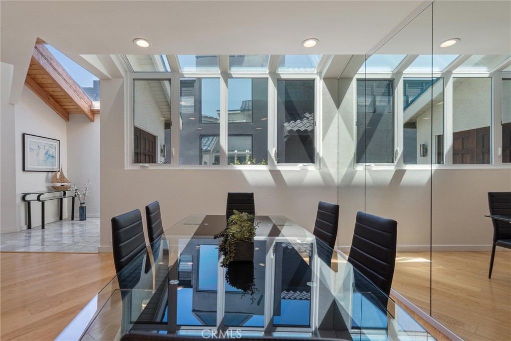 7335 Vista Del Mar Lane