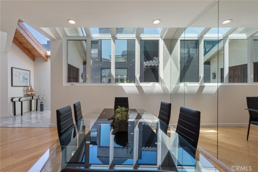 7335 Vista Del Mar Lane