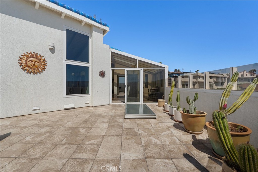 7335 Vista Del Mar Lane