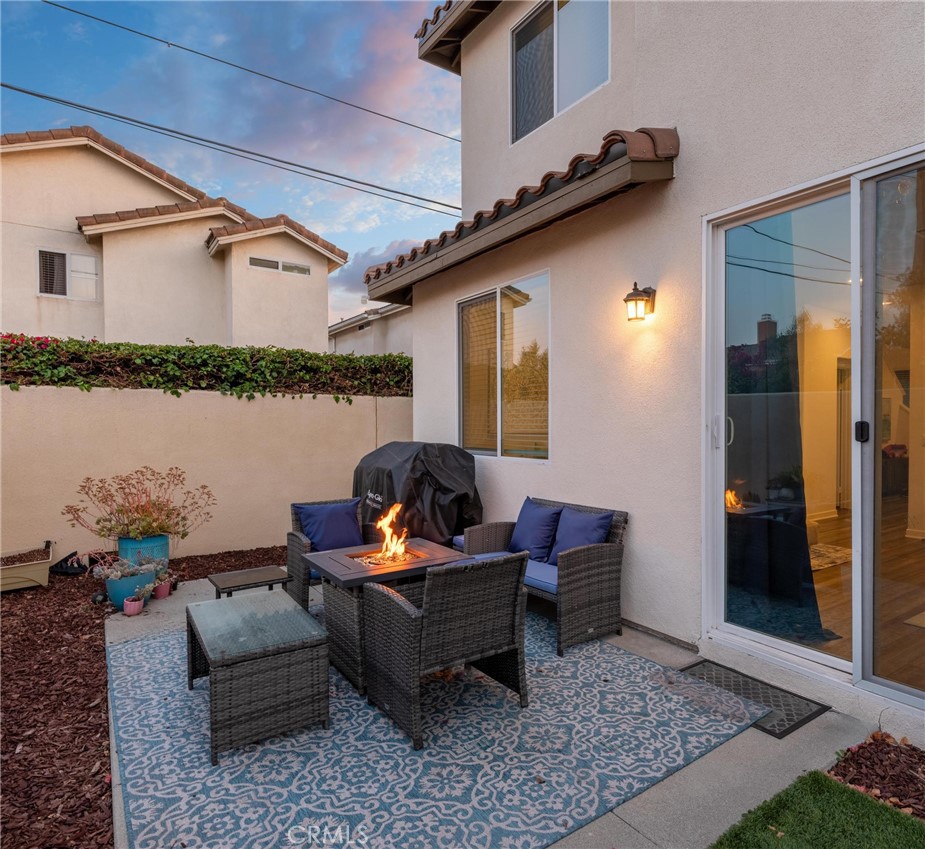 1924 N Floret Drive