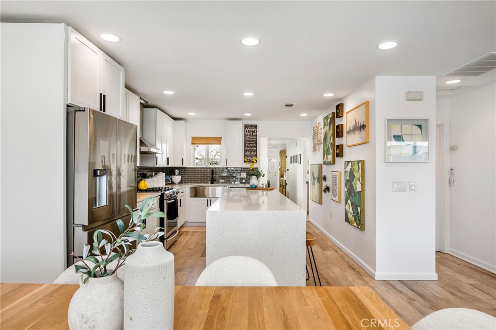 4852 W 129th Street
