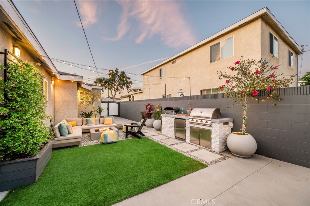 4852 W 129th Street