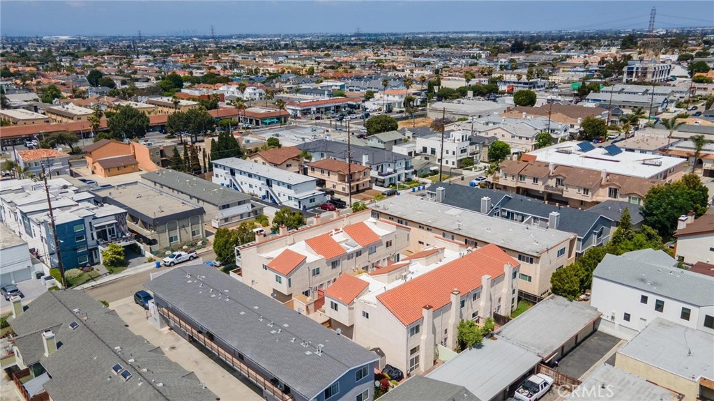 2310 Vanderbilt Lane 4