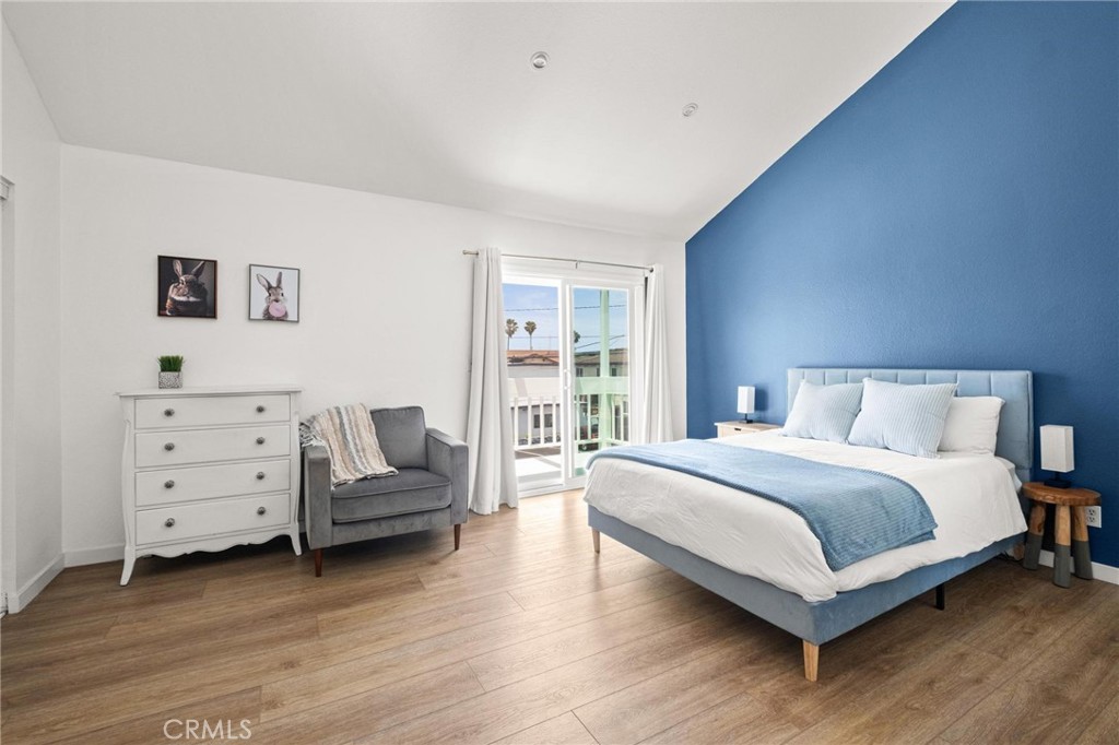 2310 Vanderbilt Lane 4