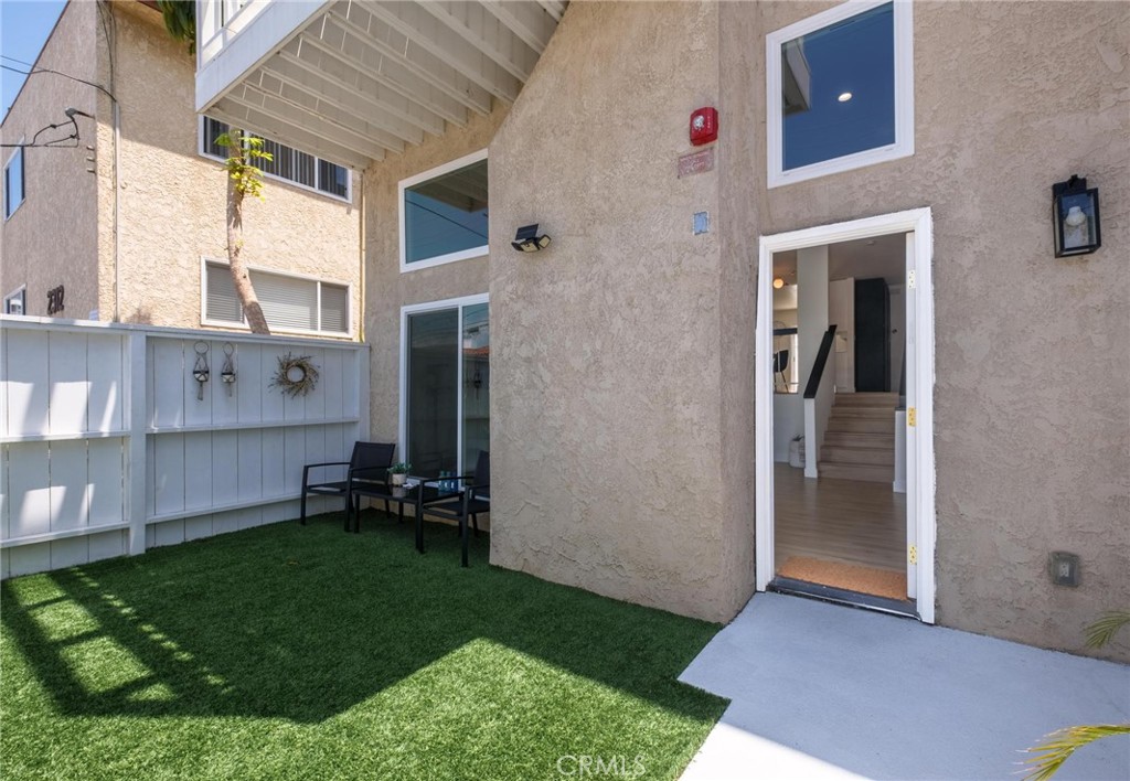 2310 Vanderbilt Lane 4