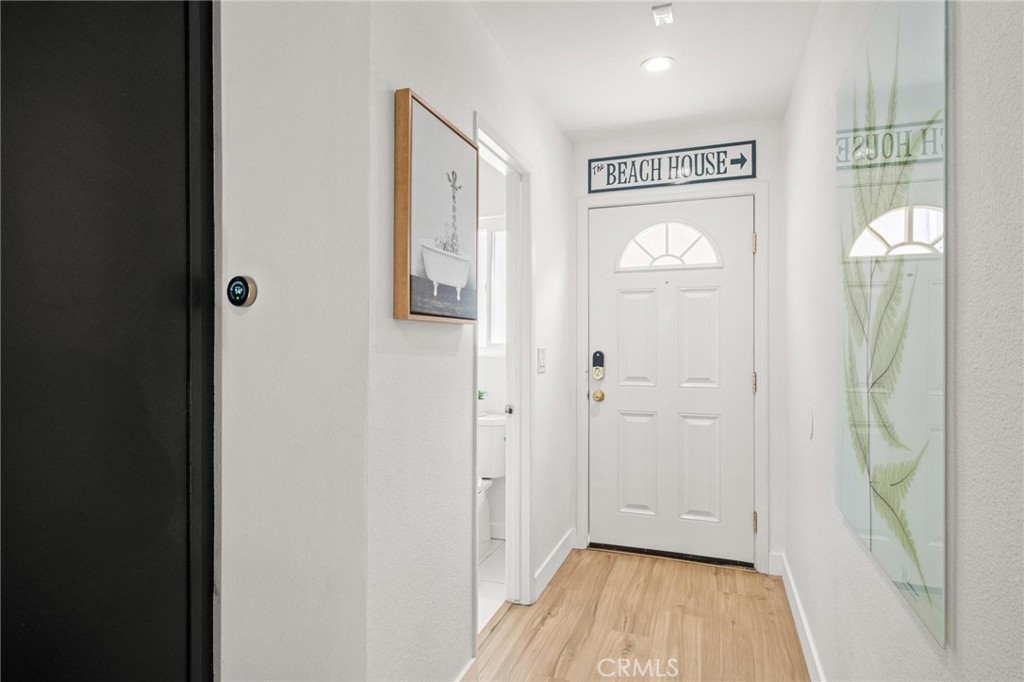 2310 Vanderbilt Lane 4