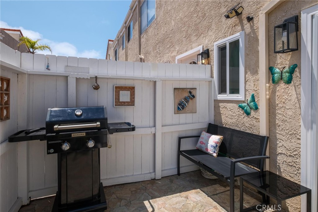 2310 Vanderbilt Lane 4