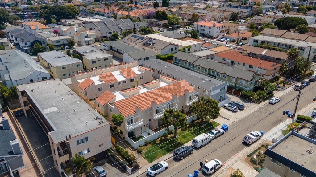 2310 Vanderbilt Lane 4