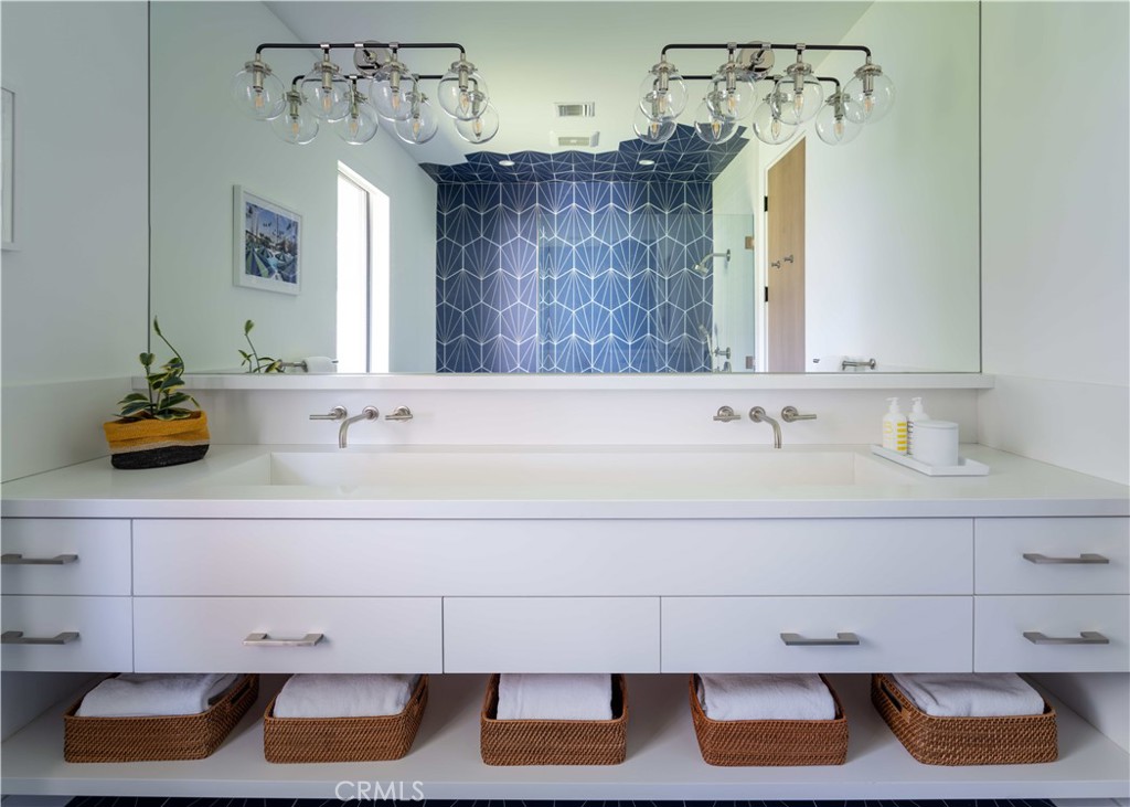 72840 Calle De La Silla