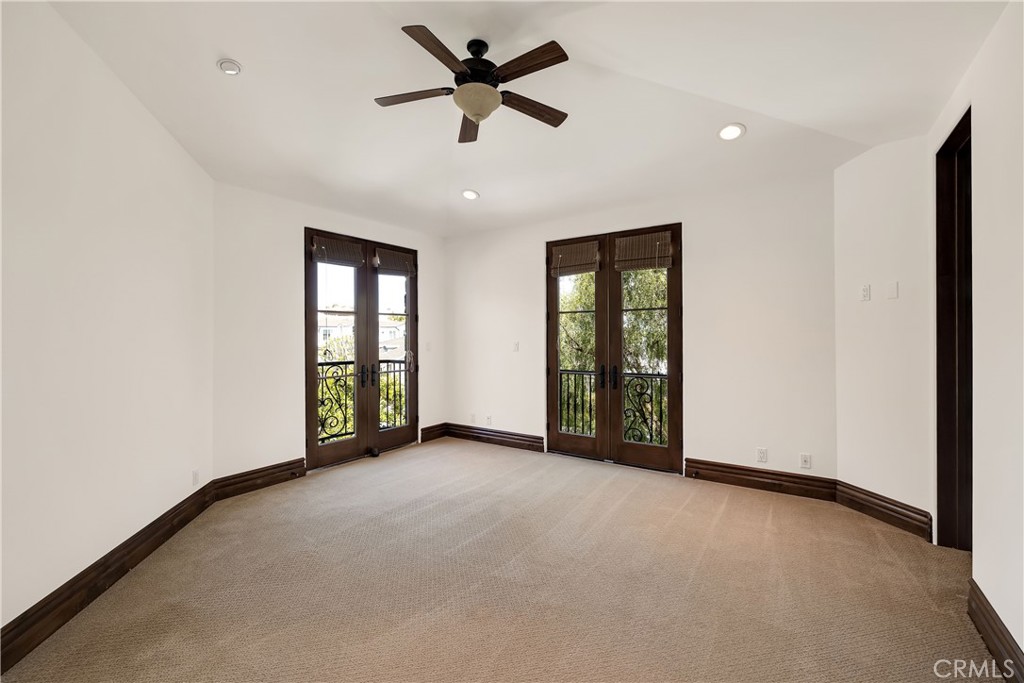 718 N Poinsettia Avenue