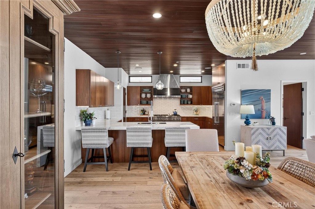 1501 Palm Drive