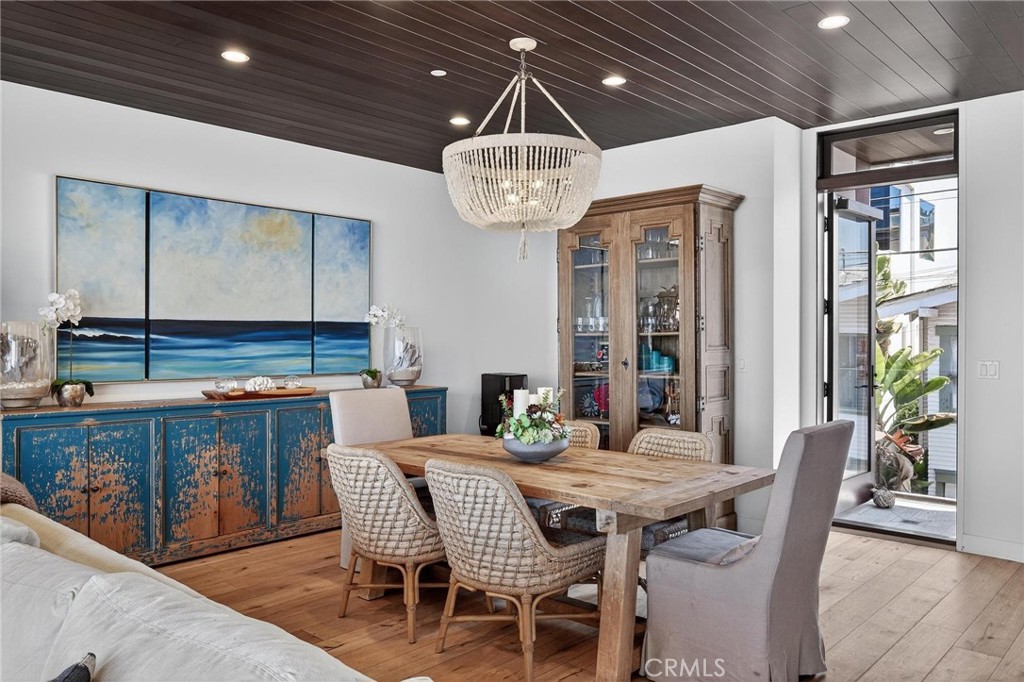 1501 Palm Drive