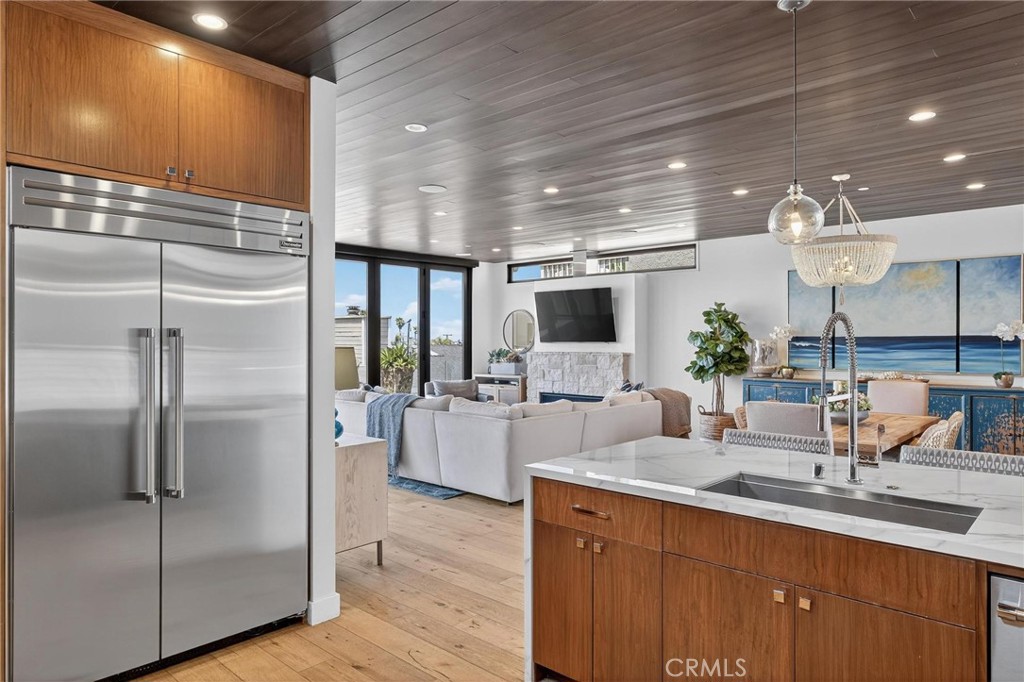 1501 Palm Drive