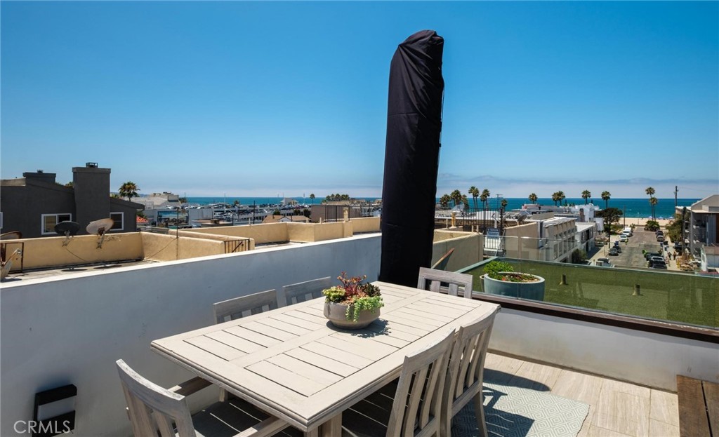1501 Palm Drive
