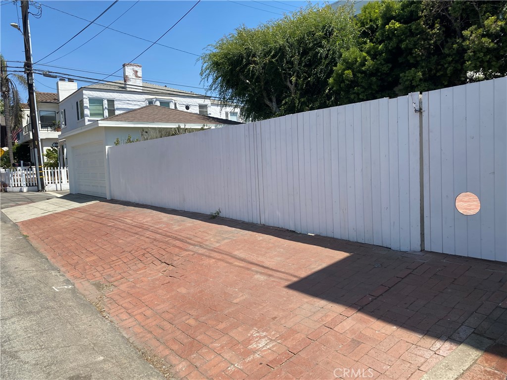2920 Alma Avenue