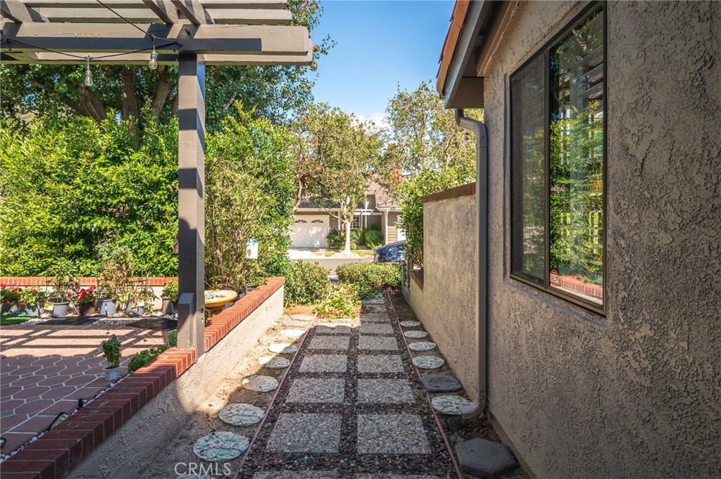23 Santa Rosa Court