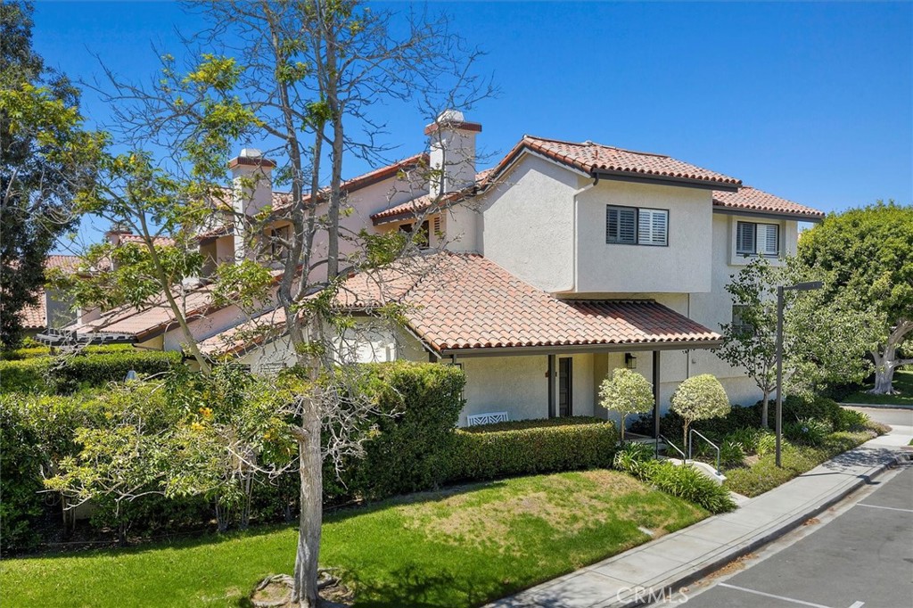 1 Coronado Court