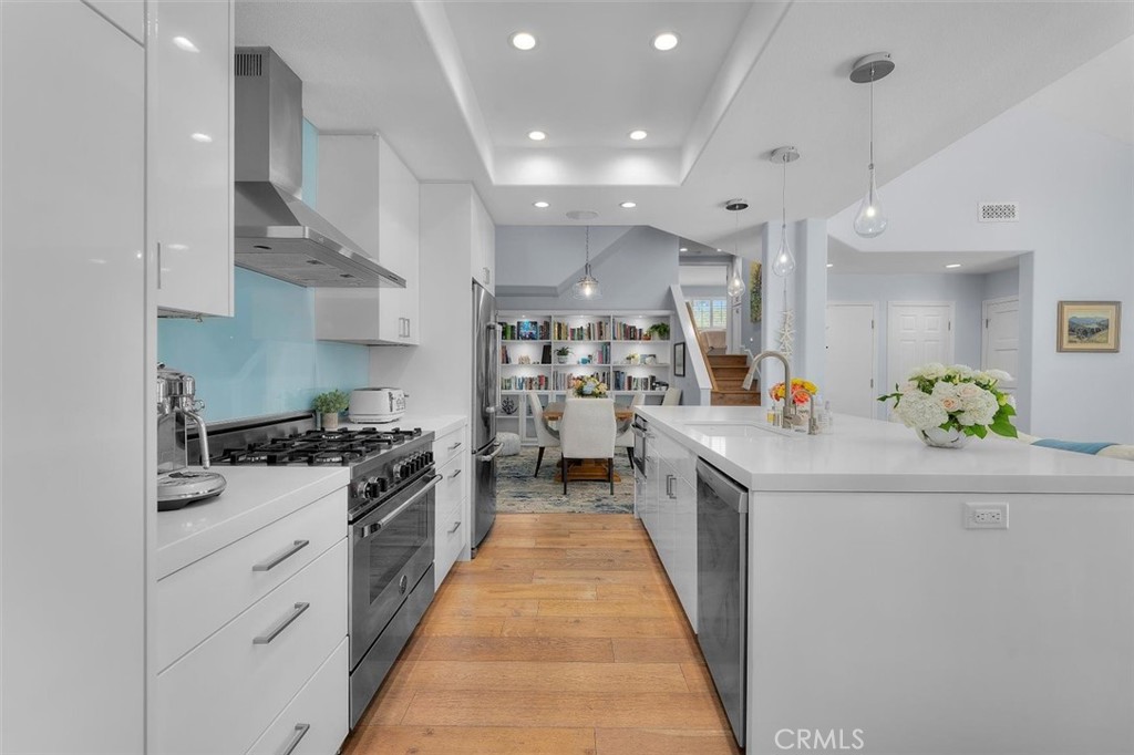 1 Coronado Court