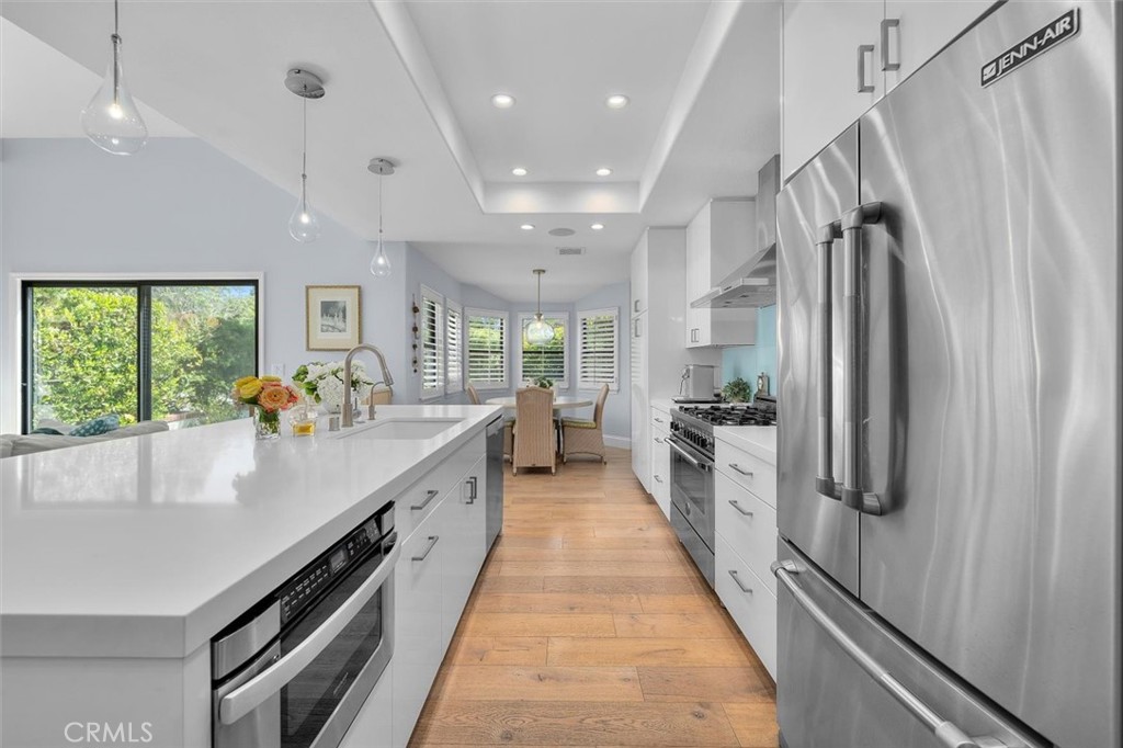1 Coronado Court
