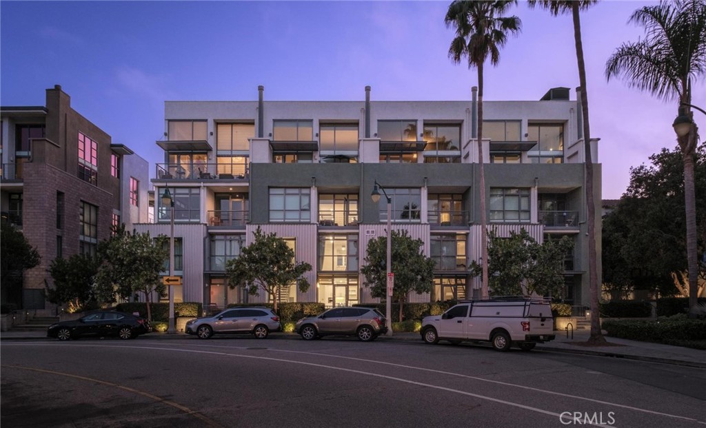 13045 Pacific Promenade 132