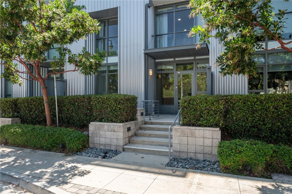 13045 Pacific Promenade 132