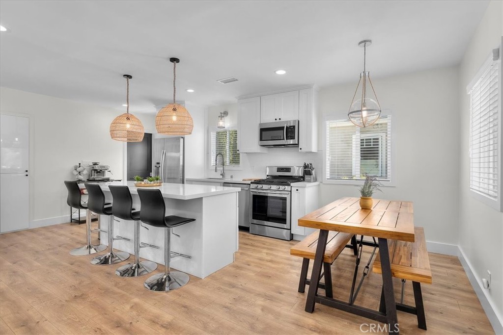 1430 Bonnie Brae