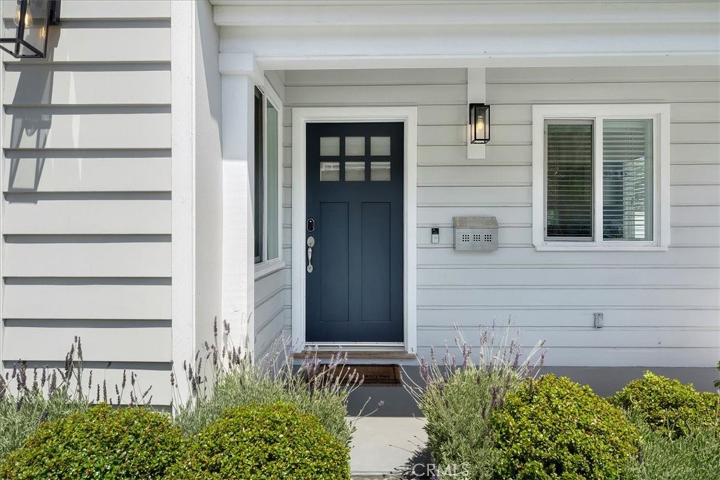 1430 Bonnie Brae