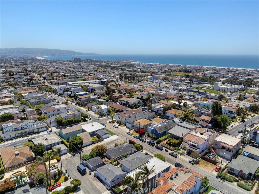 1430 Bonnie Brae