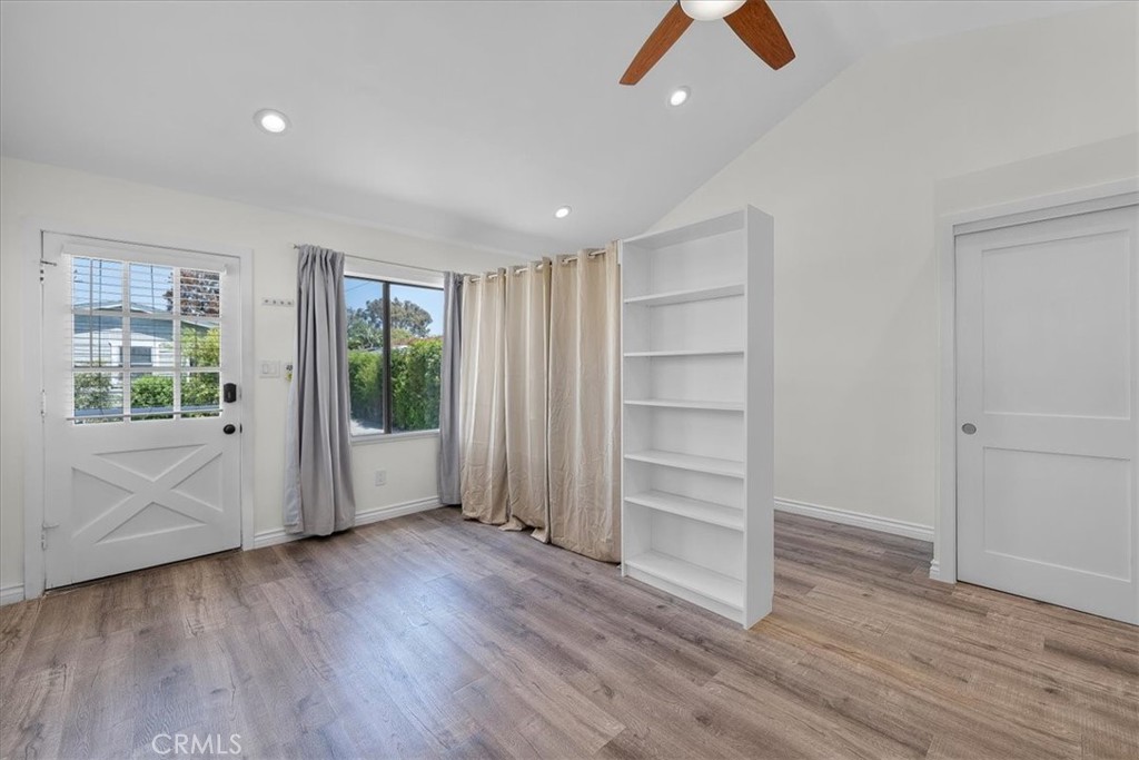 1430 Bonnie Brae