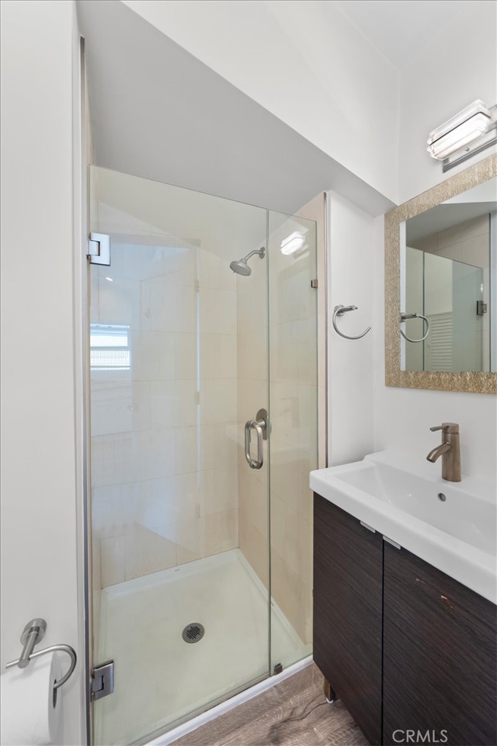 1430 Bonnie Brae