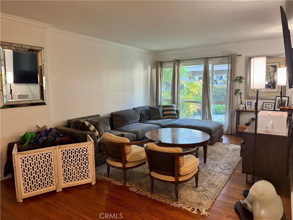 3210 Merrill 23