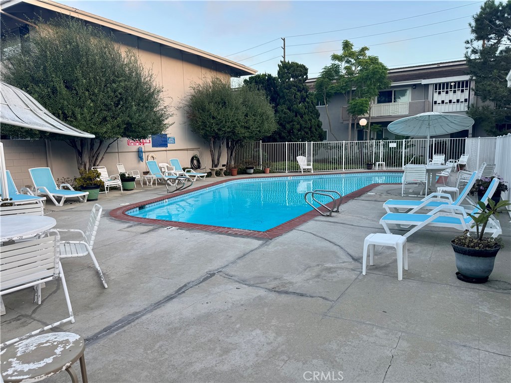 3210 Merrill 23