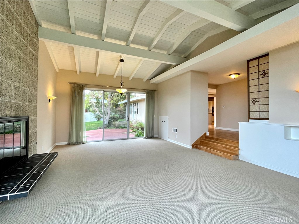 1316 Granvia Altamira