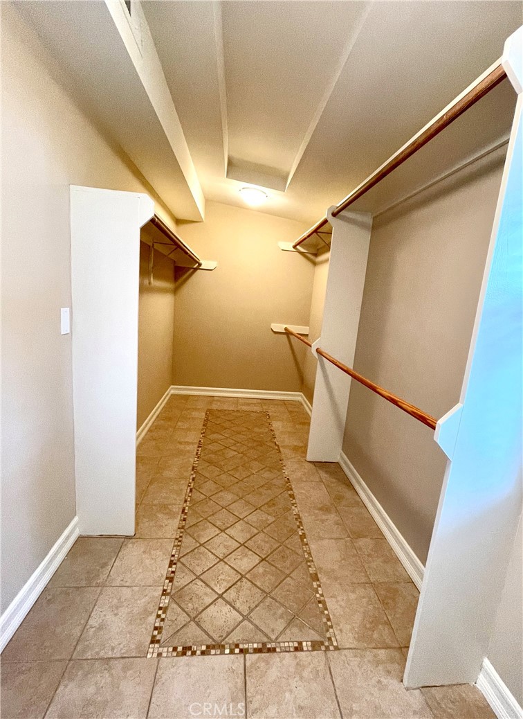 1316 Granvia Altamira