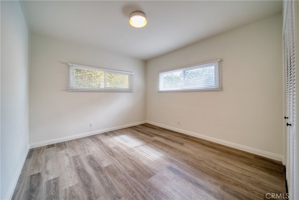 926 MANHATTAN BEACH BLVD B