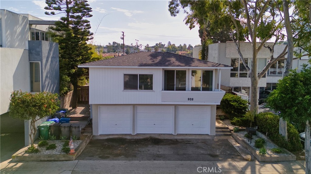 926 Manhattan Beach Blvd A