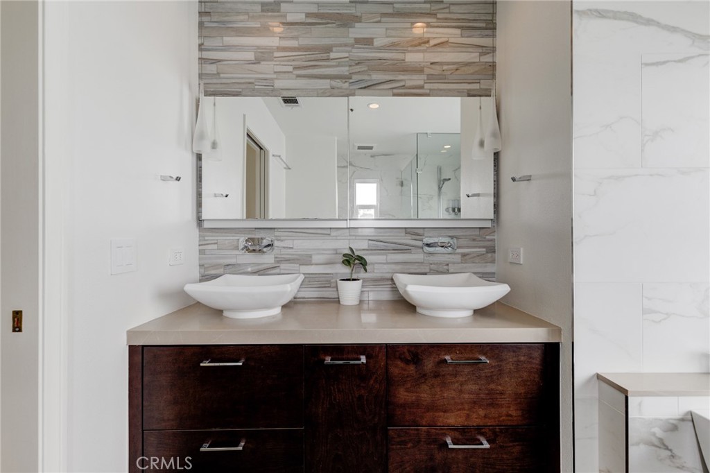 1924 Ruhland Avenue B