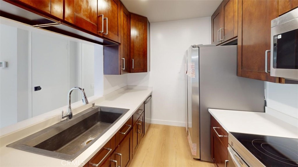 5460 White Oak Avenue D102